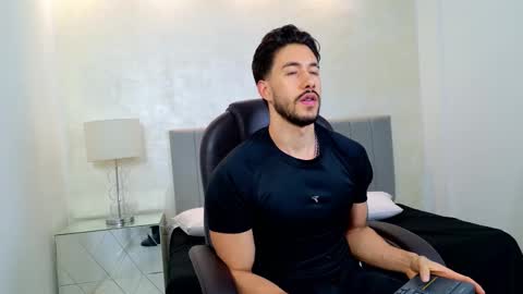 E V A N S online show from 02/23/26, 11:24