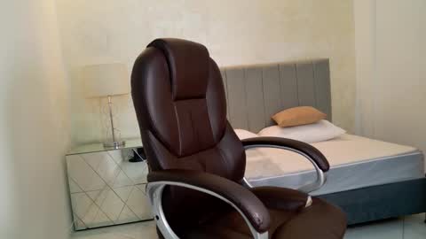 E V A N S online show from 03/03/26, 11:54