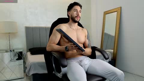 E V A N S online show from 04/20/26, 12:24