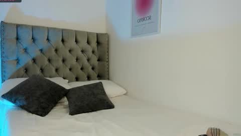 Eva Olimpo online show from 12/15/25, 03:44