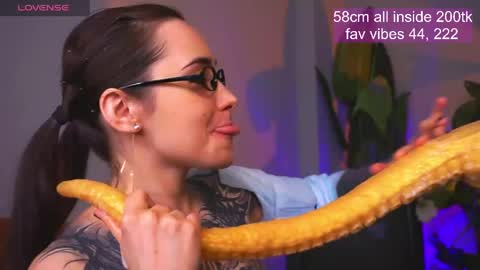 Eva online show from 04/22/26, 02:14