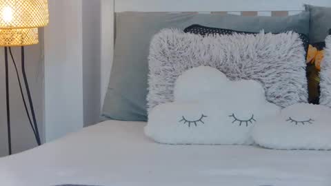 evareyss online show from 02/18/25, 08:27