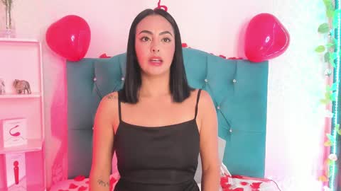 Snapshot of evaritz__ chatting on 02/16/25, 03:58 EVARITZ online show from 02/16/25, 03:58