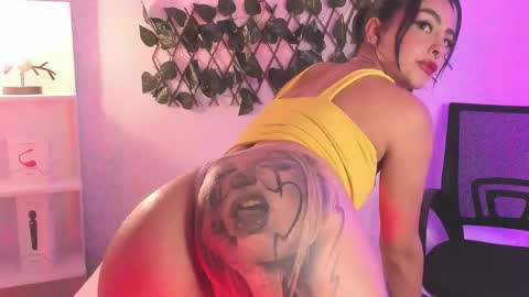 Snapshot of evaritz__ chatting on 12/03/25, 11:58 EVARITZ online show from 12/03/25, 11:58