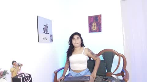 Snapshot of evarouseee chatting on 07/10/26, 01:58 evarouseee online show from 07/10/26, 01:58