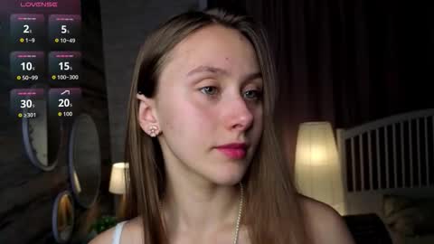 Eva online show from 09/18/25, 07:27