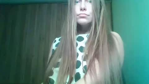 Snapshot of evasapples2026 chatting on 02/08/26, 06:55 evasapples2026 online show from 02/08/26, 06:55