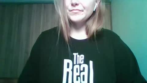 Snapshot of evasapples2026 chatting on 02/25/26, 07:12 evasapples2026 online show from 02/25/26, 07:12