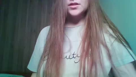 evasapples2026 online show from 05/03/26, 12:00