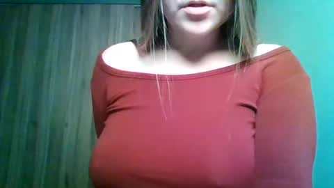 evasapples2026 online show from 06/06/26, 10:09