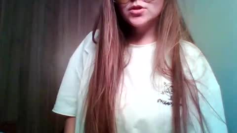 evasapples2026 online show from 06/08/26, 10:43
