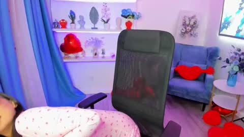 evasarazardje online show from 02/13/26, 07:43