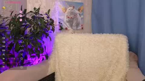 Snapshot of evashiny_ chatting on 10/19/25, 02:12 Eve online show from 10/19/25, 02:12