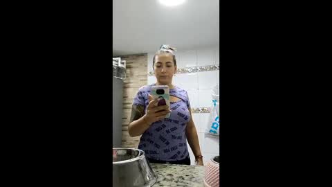 Snapshot of evasilva chatting on 05/02/26, 12:43 Eva online show from 05/02/26, 12:43