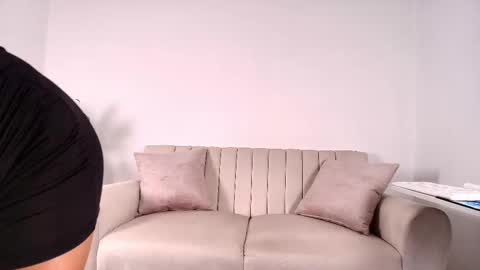  EVA LUNA online show from 02/18/25, 10:25