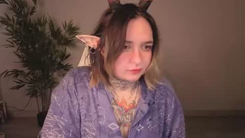 Snapshot of evathewitcher chatting on 07/04/26, 02:40 EvaTheWitcher online show from 07/04/26, 02:40
