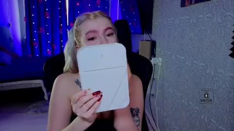 evavibe online show from 03/08/26, 05:55