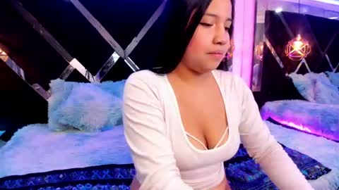 Snapshot of evawilliams_ chatting on 06/10/26, 12:37 Eva online show from 06/10/26, 12:37
