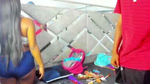 Eva And Emmanuel online show from 02/26/26, 02:05