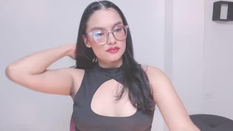 Snapshot of eve_rox18 chatting on 05/03/26, 10:43 Eve Rox18 online show from 05/03/26, 10:43