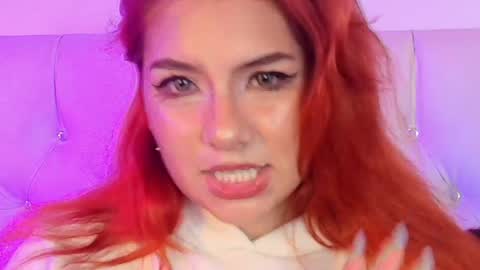 Martina Soler  online show from 04/15/26, 03:52