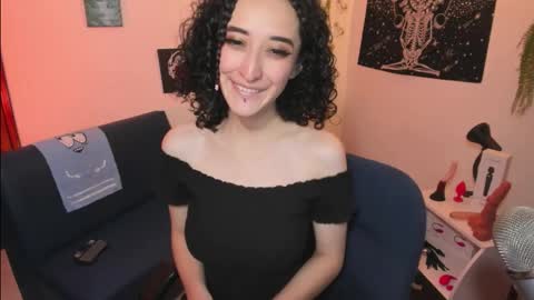 Eve Jane  online show from 11/18/25, 04:44