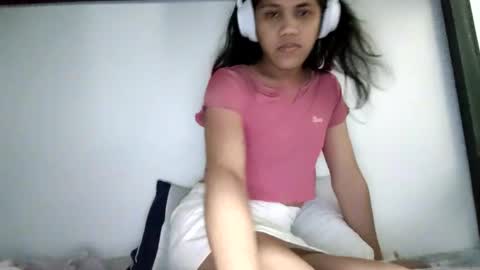 Snapshot of eveee228 chatting on 10/11/25, 03:39 eveee228 online show from 10/11/25, 03:39