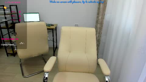 Snapshot of eveeevian chatting on 07/20/26, 10:39 eveeevian online show from 07/20/26, 10:39