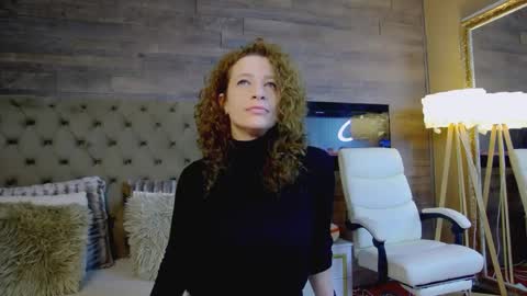 EveHamilton online show from 02/26/25, 07:49