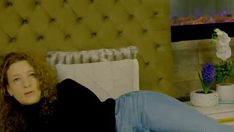 EveHamilton online show from 02/26/26, 08:30