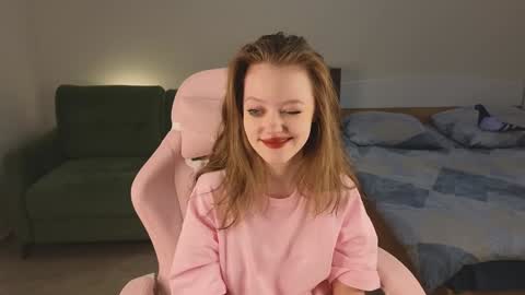 Snapshot of eveleen_soleen chatting on 02/02/25, 06:42 Eveleen online show from 02/02/25, 06:42