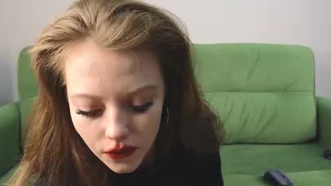 Eveleen online show from 10/31/25, 02:51