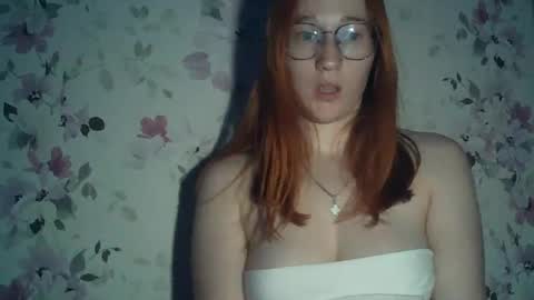 Snapshot of eveliina_shy chatting on 06/29/26, 03:34 Evelina online show from 06/29/26, 03:34
