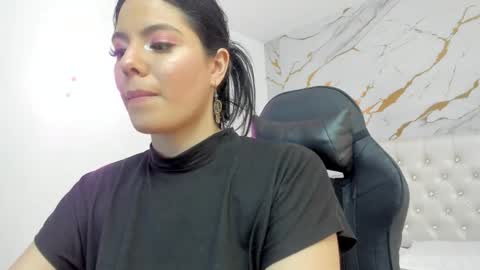 evelin__thompsson online show from 03/25/26, 03:45