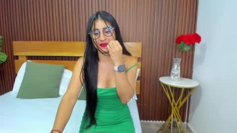 BELLA online show from 12/24/24, 02:22