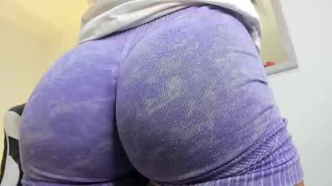 BELLA online show from 10/02/25, 12:01