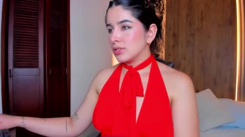 Snapshot of evelin_lopezz chatting on 10/11/25, 02:22 E V E L I N online show from 10/11/25, 02:22
