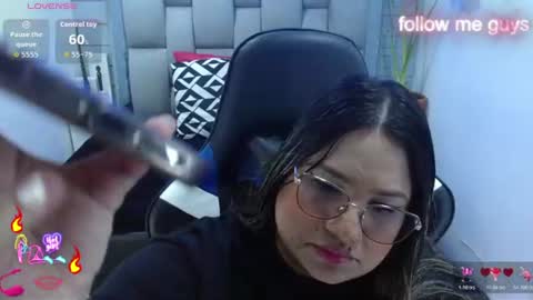 evelin zaens online show from 06/25/26, 05:07