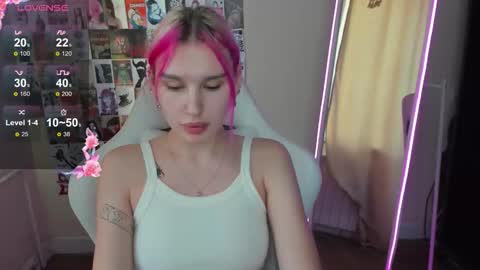 Evelina online show from 11/28/25, 03:20