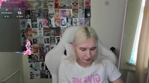 Evelina online show from 03/01/26, 08:16