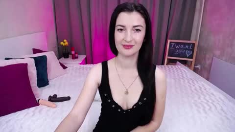 Evelin online show from 10/17/25, 05:32