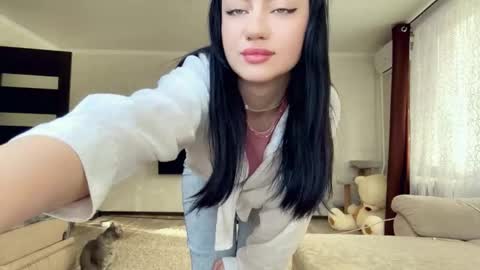 Sofia online show from 02/18/26, 07:04