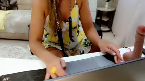 evelove online show from 09/16/25, 05:08