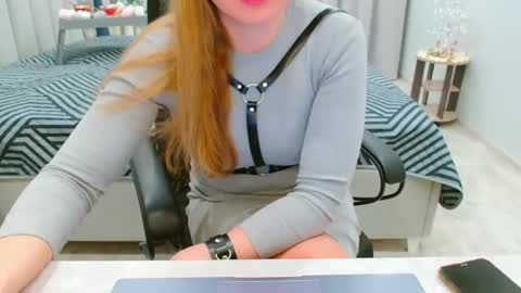 Snapshot of evelove33 chatting on 04/25/26, 06:38 evelove online show from 04/25/26, 06:38