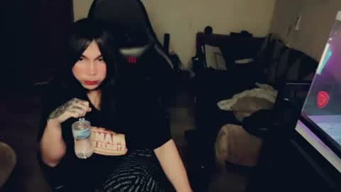 evelyn420521 online show from 07/14/26, 07:35