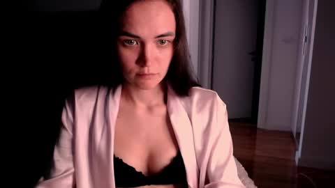 Evelyn online show from 04/28/26, 09:25