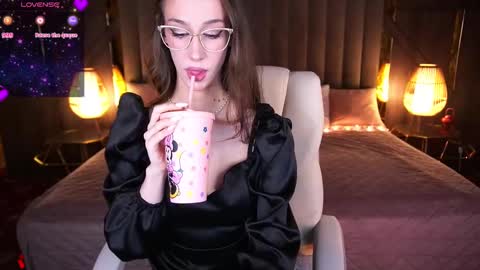 evelyn rush1 online show from 02/27/25, 05:47