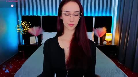Snapshot of evelyn_rush1 chatting on 05/01/26, 02:32 evelyn rush1 online show from 05/01/26, 02:32