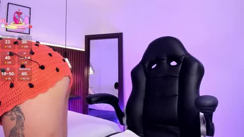 evelyn online show from 10/23/25, 02:11