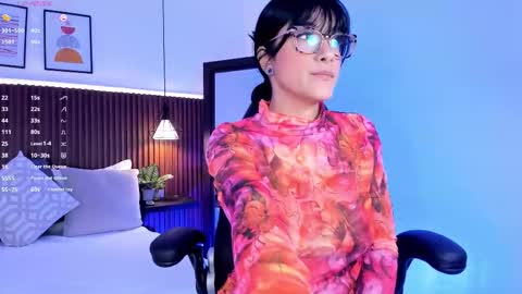 evelyn online show from 11/09/25, 01:37